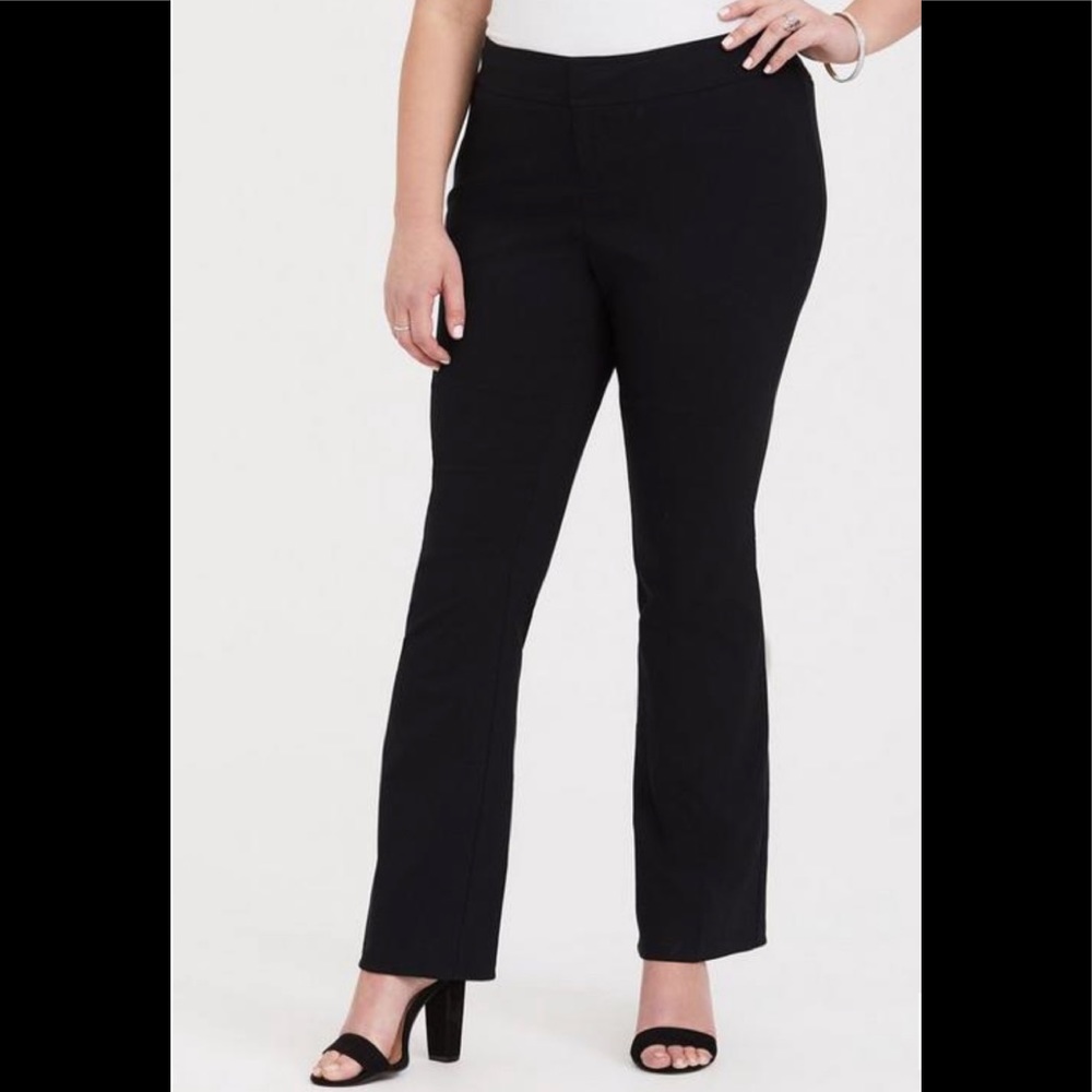 Torrid NWT Black Studio Standard Millennium Stretch Slim Boot Cut, size 16XT